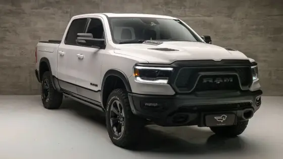 RAM 1500 5.7 V8 GASOLINA REBEL CD 4X4 AUTOMÁTICO