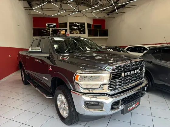 RAM 2500 6.7 I6 TURBO DIESEL LARAMIE CD 4X4 AUTOMÁTICO