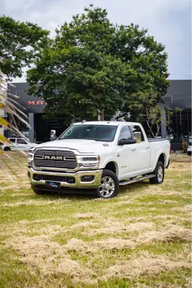 RAM 3500 6.7 I6 TURBO DIESEL LARAMIE CD 4X4 AUTOMÁTICO