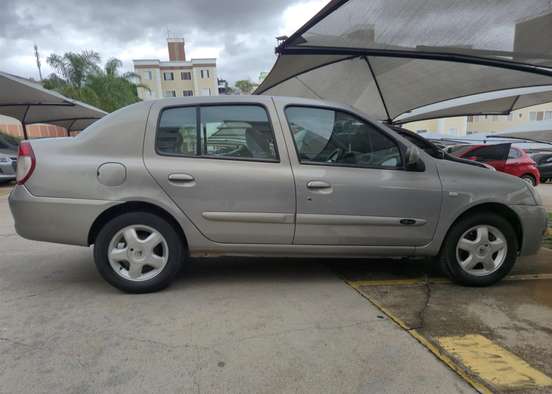 RENAULT-CLIO-2007