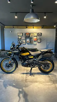 ROYAL ENFIELD HIMALAYAN 450 HANLE BLACK ROYAL ENFIELD HIMALAYAN 450 HANLE BLACK