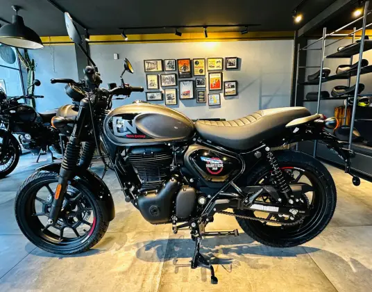 ROYAL ENFIELD HUNTER 350 