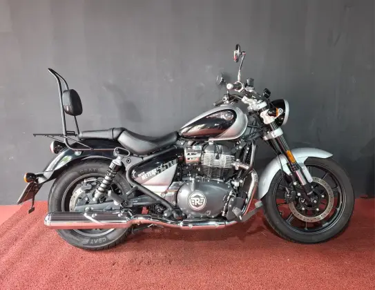 ROYAL ENFIELD METEOR 650 INTERSTELLAR ROYAL ENFIELD METEOR 650 INTERSTELLAR
