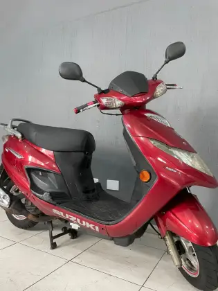 SUZUKI BURGMAN 125 AUTOMATIC SUZUKI BURGMAN 125 AUTOMATIC