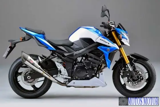 SUZUKI GSR 750A 