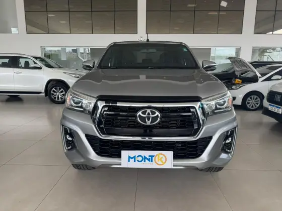 TOYOTA HILUX 2.8 SRX 4X4 CD 16V DIESEL 4P AUTOMÁTICO