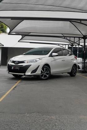 TOYOTA YARIS 1.3 16V FLEX XL LIVE MULTIDRIVE