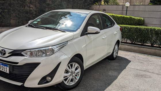 TOYOTA YARIS 1.3 16V FLEX XL PLUS TECH MULTIDRIVE