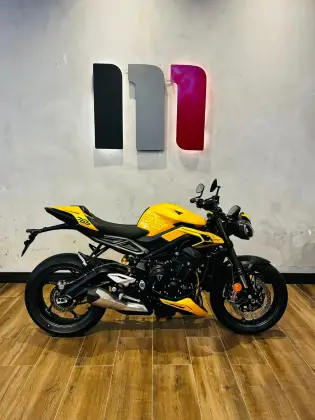 TRIUMPH STREET TRIPLE RS ABS 