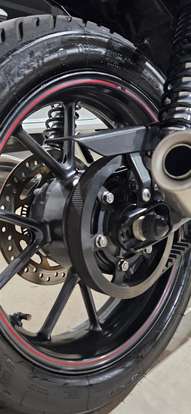 TRIUMPH-STREET TWIN-2018