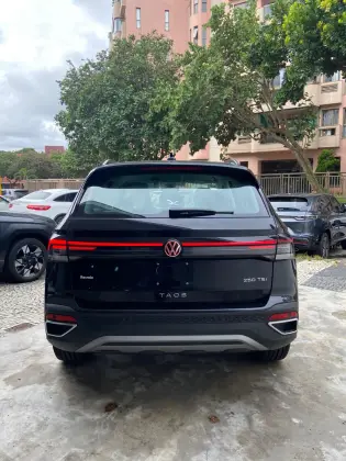 VOLKSWAGEN TAOS 1.4 250 TSI TOTAL FLEX COMFORTLINE AUTOMÁTICO