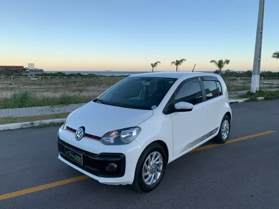 VOLKSWAGEN UP 1.0 170 TSI TOTAL FLEX CONNECT 4P MANUAL