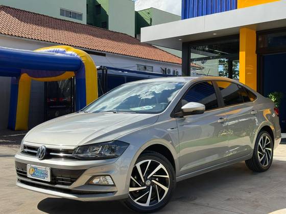 VOLKSWAGEN VIRTUS 1.0 200 TSI HIGHLINE AUTOMÁTICO