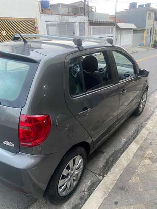VOLKSWAGEN-FOX-2012