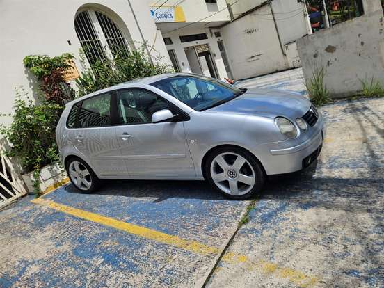 VOLKSWAGEN-POLO-2002