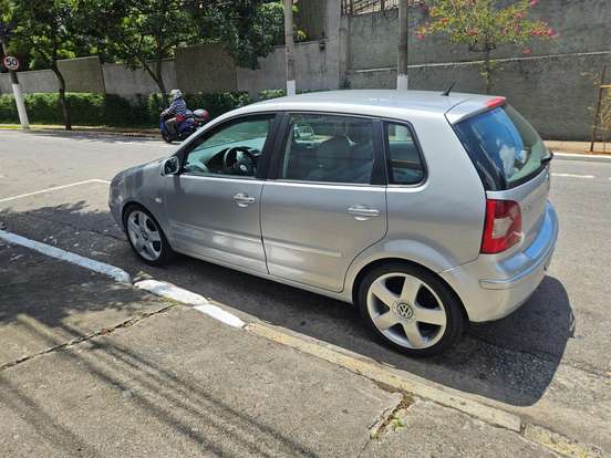 VOLKSWAGEN-POLO-2002