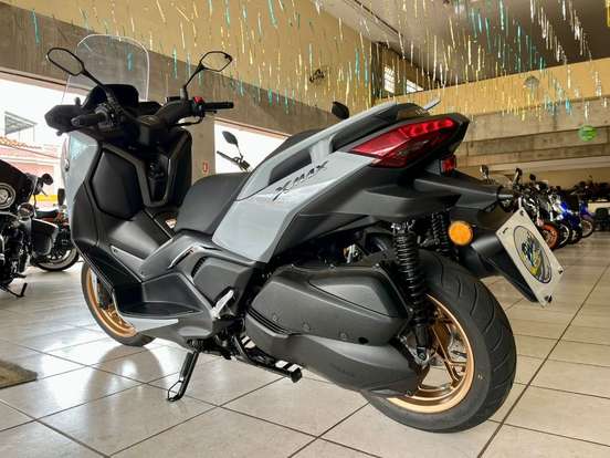 YAMAHA-XMAX 300 CONNECTED ABS-2025