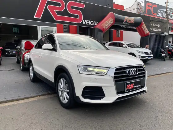 AUDI Q3 1.4 TFSI AMBIENTE FLEX 4P S TRONIC