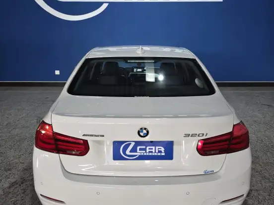 BMW-320i-2.0 SPORT 16V TURBO ACTIVE FLEX 4P AUTOMÁTICO BMW-320i-2016