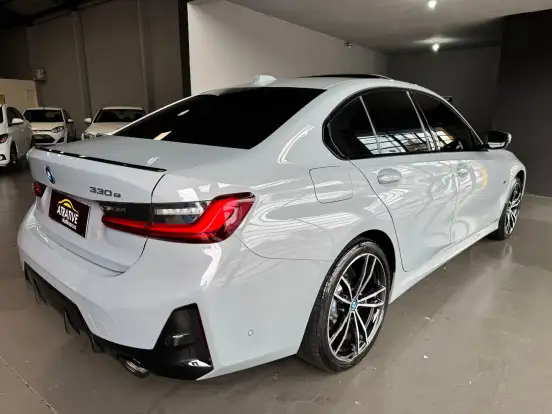 BMW-330e-2.0 16V TURBO HÍBRIDO M SPORT AUTOMÁTICO BMW-330e-2024