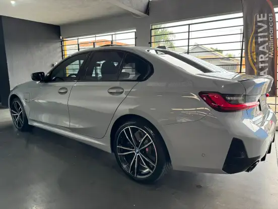 BMW-330e-2.0 16V TURBO HÍBRIDO M SPORT AUTOMÁTICO BMW-330e-2024