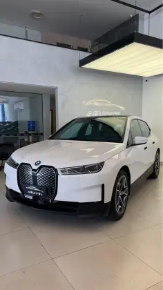 BMW iX ELÉTRICO XDRIVE40