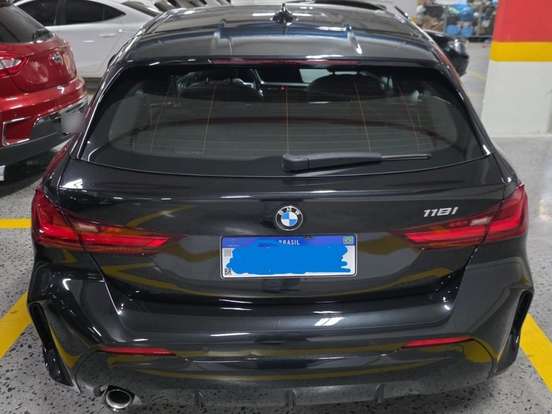 BMW-118i-1.5 12V GASOLINA M SPORT STEPTRONIC BMW-118i-2022