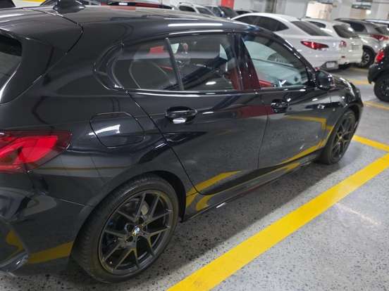 BMW-118i-1.5 12V GASOLINA M SPORT STEPTRONIC BMW-118i-2022