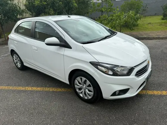 CHEVROLET ONIX 1.4 MPFI LT 8V FLEX 4P MANUAL