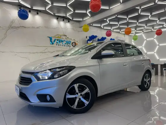 CHEVROLET ONIX 1.4 MPFI LTZ 8V FLEX 4P AUTOMÁTICO