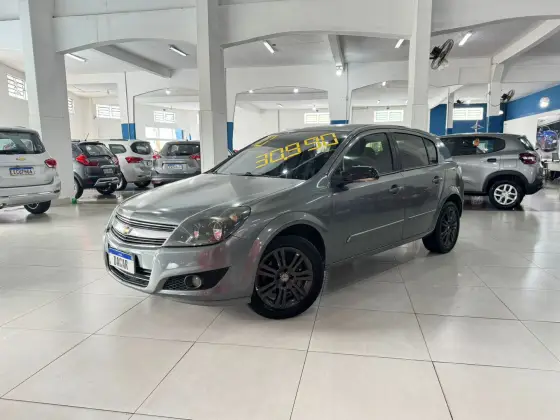 CHEVROLET VECTRA 2.0 MPFI GT HATCH 8V FLEX 4P MANUAL