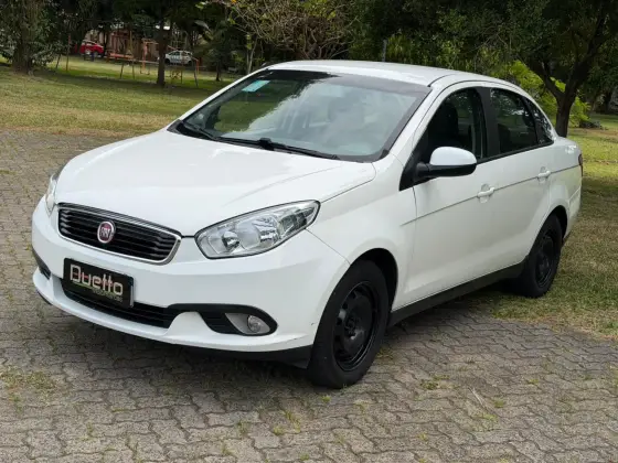 FIAT GRAND SIENA 1.4 MPI ATTRACTIVE 8V FLEX 4P MANUAL