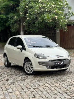 FIAT PUNTO 1.6 ESSENCE 16V FLEX 4P MANUAL