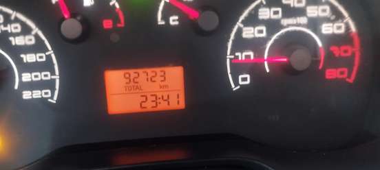 FIAT-PUNTO-1.4 ATTRACTIVE ITALIA 8V FLEX 4P MANUAL FIAT-PUNTO-2012
