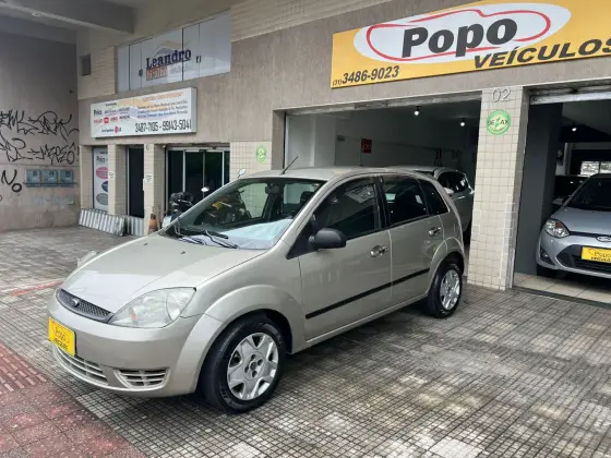 FORD FIESTA 1.0 MPI PERSONNALITÉ 8V GASOLINA 4P MANUAL