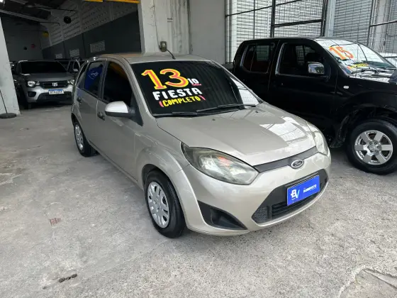 FORD FIESTA 1.0 ROCAM HATCH 8V FLEX 4P MANUAL