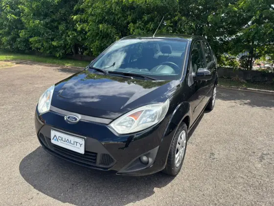 FORD FIESTA 1.6 ROCAM SEDAN 8V FLEX 4P MANUAL