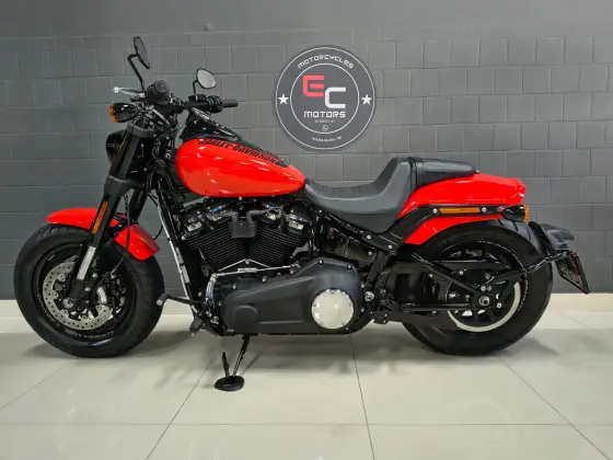 HARLEY-DAVIDSON SOFTAIL FAT BOB 107 