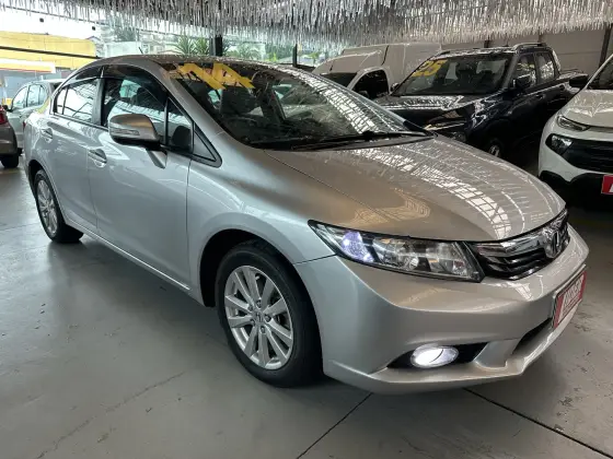 HONDA CIVIC 2.0 LXR 16V FLEX 4P AUTOMÁTICO HONDA CIVIC 2.0 LXR 16V FLEX 4P AUTOMÁTICO