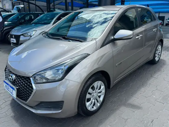 HYUNDAI HB20 1.6 COMFORT PLUS 16V FLEX 4P AUTOMÁTICO