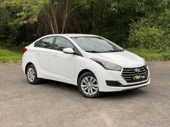 HYUNDAI HB20S 1.6 COMFORT STYLE 16V FLEX 4P AUTOMÁTICO