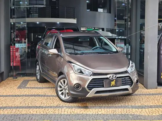 HYUNDAI HB20X 1.6 16V PREMIUM FLEX 4P AUTOMÁTICO