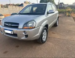 HYUNDAI TUCSON 2.7 MPFI GLS 24V 175CV 4WD GASOLINA 4P AUTOMÁTICO HYUNDAI TUCSON 2.7 MPFI GLS 24V 175CV 4WD GASOLINA 4P AUTOMÁTICO