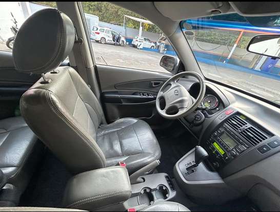 HYUNDAI-TUCSON-2008