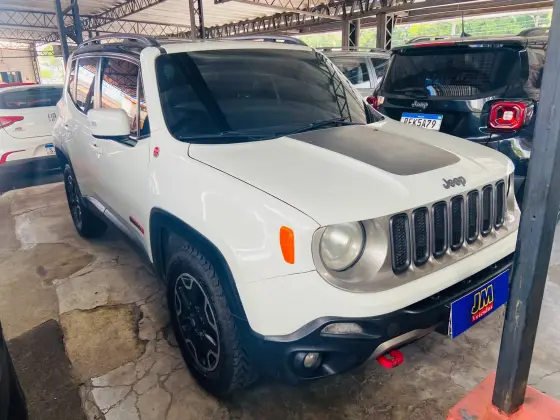 JEEP RENEGADE 2.0 16V TURBO DIESEL TRAILHAWK 4P 4X4 AUTOMÁTICO