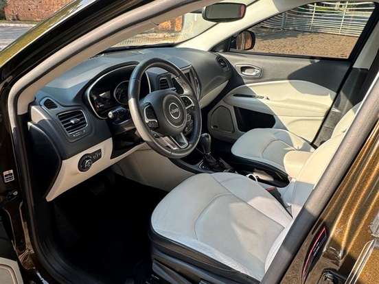 JEEP-COMPASS-2.0 16V FLEX LONGITUDE AUTOMÁTICO JEEP-COMPASS-2018
