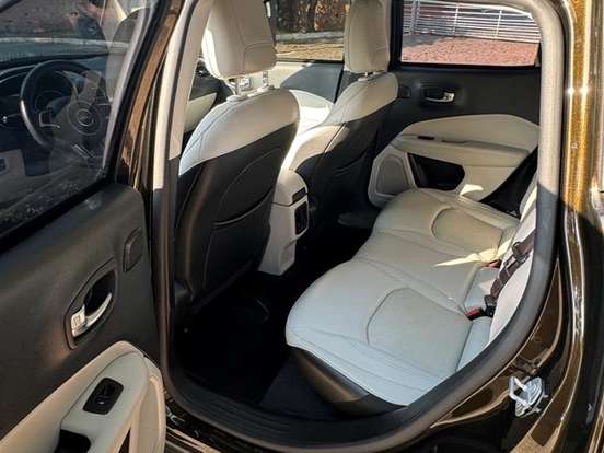 JEEP-COMPASS-2.0 16V FLEX LONGITUDE AUTOMÁTICO JEEP-COMPASS-2018