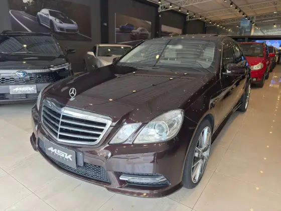 MERCEDES-BENZ E 250 1.8 CGI AVANTGARDE 16V GASOLINA 4P AUTOMÁTICO MERCEDES-BENZ E 250 1.8 CGI AVANTGARDE 16V GASOLINA 4P AUTOMÁTICO