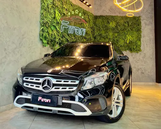MERCEDES-BENZ GLA 200 1.6 CGI FLEX STYLE 7G-DCT MERCEDES-BENZ GLA 200 1.6 CGI FLEX STYLE 7G-DCT