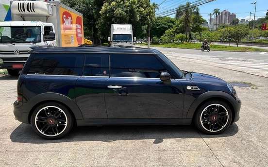 MINI-COOPER-1.6 S CLUBMAN HAMPTON 16V TURBO GASOLINA 3P AUTOMÁTICO MINI-COOPER-2011